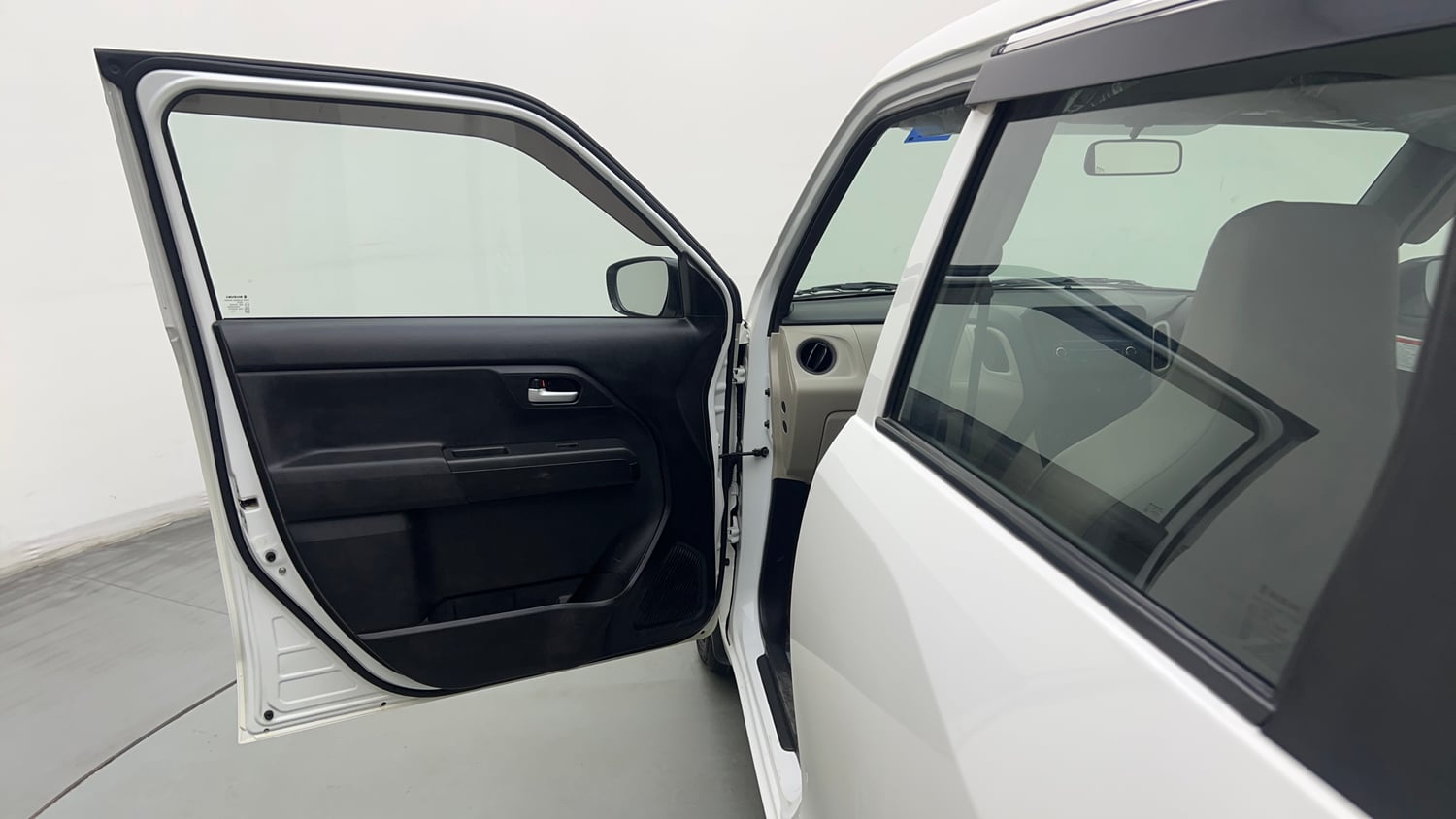 Used 2024 Maruti Suzuki Wagon R VXI 1.0 CNG Cng Manual interior LEFT FRONT DOOR OPEN VIEW