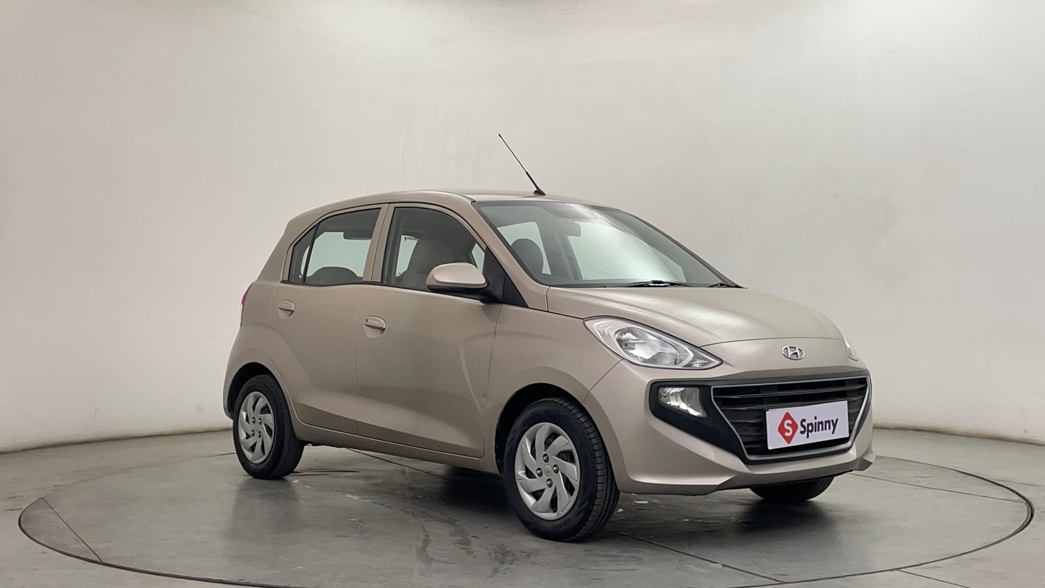 Used 2022 Hyundai Santro Sportz Petrol Manual exterior RIGHT FRONT CORNER VIEW