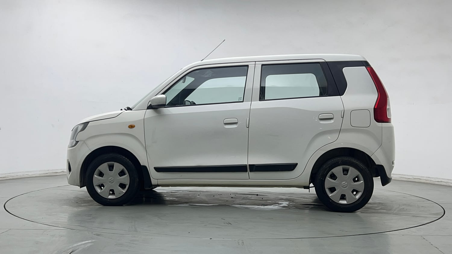 Used 2020 Maruti Suzuki Wagon R 1.0 VXi 1.0 AMT Petrol Automatic exterior LEFT SIDE VIEW