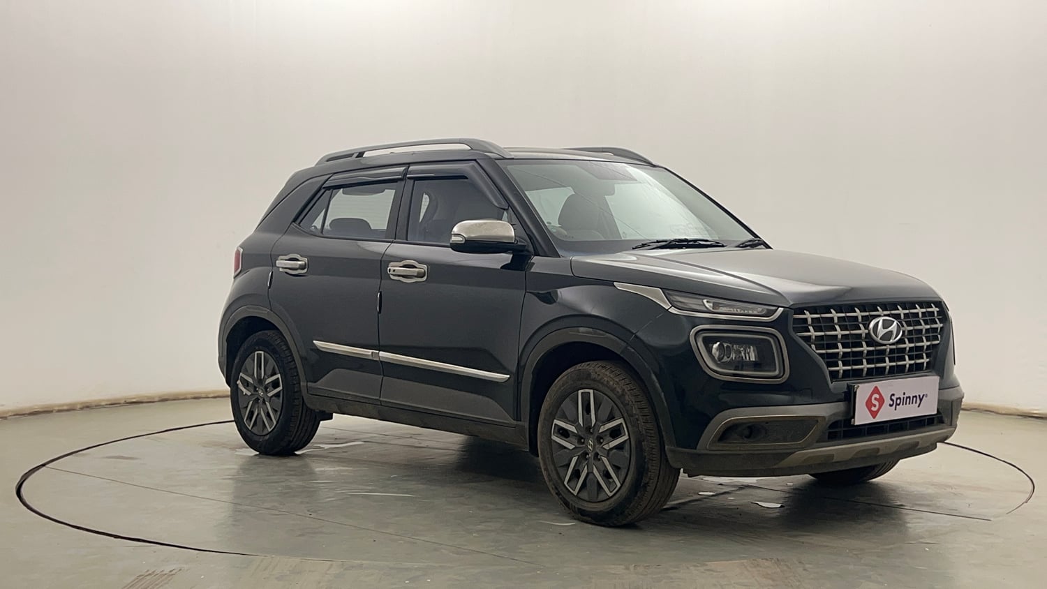 Used 2021 Hyundai Venue SX 1.0 Turbo Petrol Manual exterior RIGHT FRONT CORNER VIEW