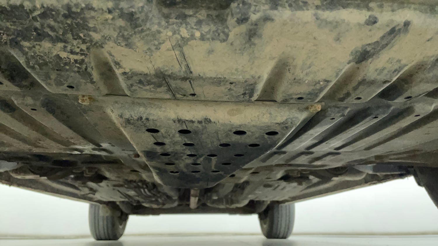 Used 2022 Tata Harrier XZ Plus Dark Edition Diesel Manual extra FRONT LEFT UNDERBODY VIEW