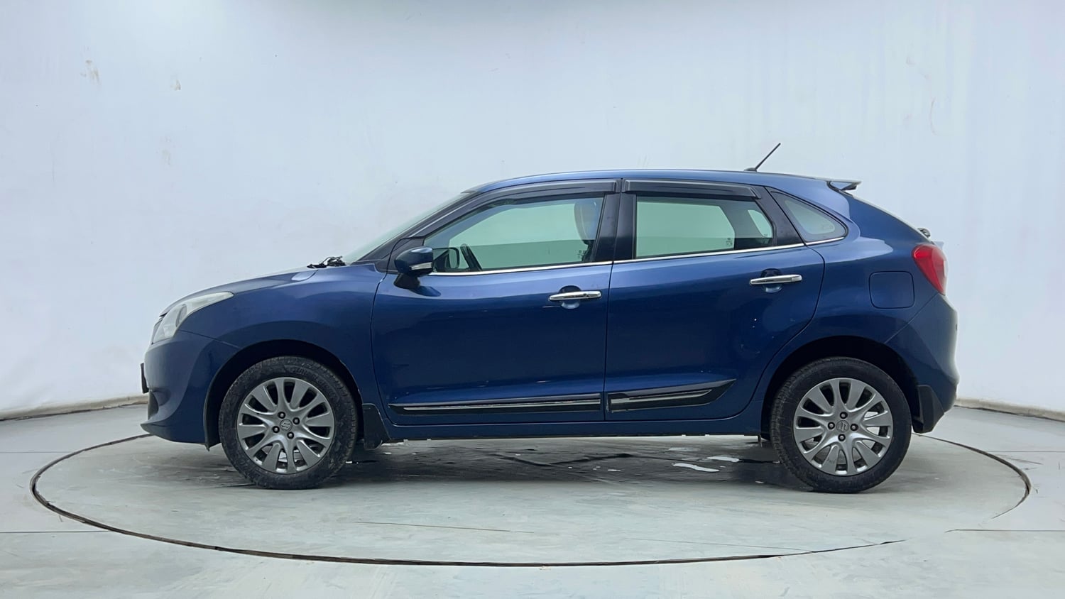 Used 2017 Maruti Suzuki Baleno Zeta 1.2 Petrol Manual exterior LEFT SIDE VIEW
