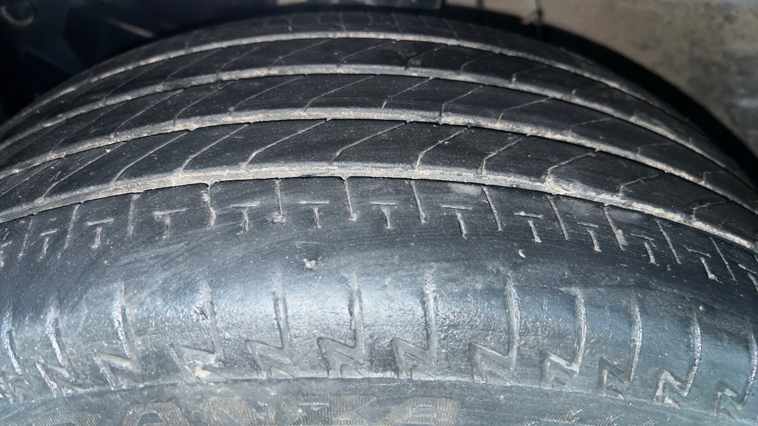 Used 2023 Honda Elevate VX MT Petrol Manual tyres LEFT FRONT TYRE TREAD VIEW