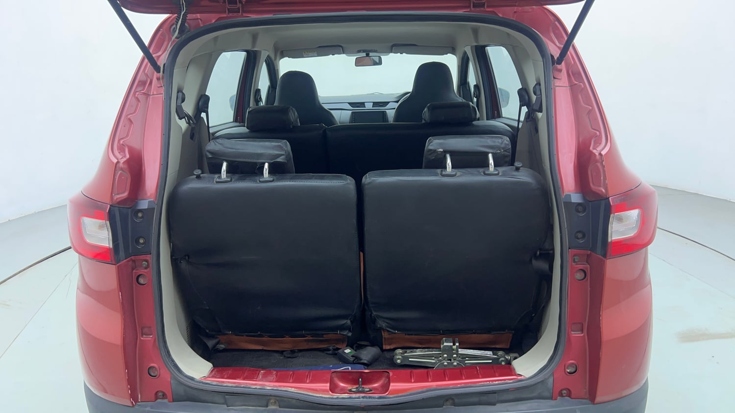 Used 2019 Renault Triber RXE Petrol Manual interior DICKY INSIDE VIEW