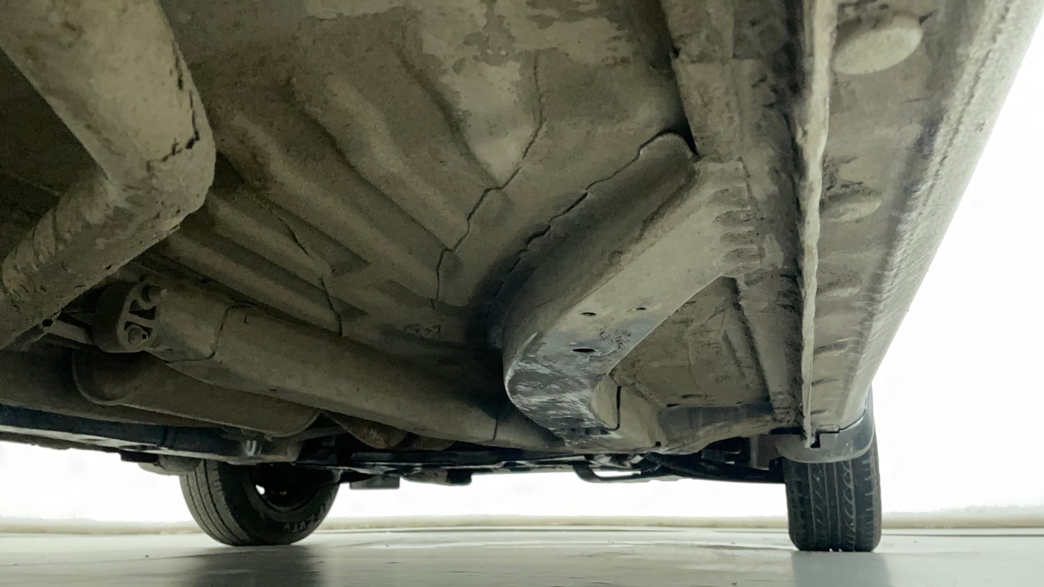 Used 2014 Honda Amaze 1.2 S i-VTEC Petrol Manual extra REAR RIGHT UNDERBODY VIEW