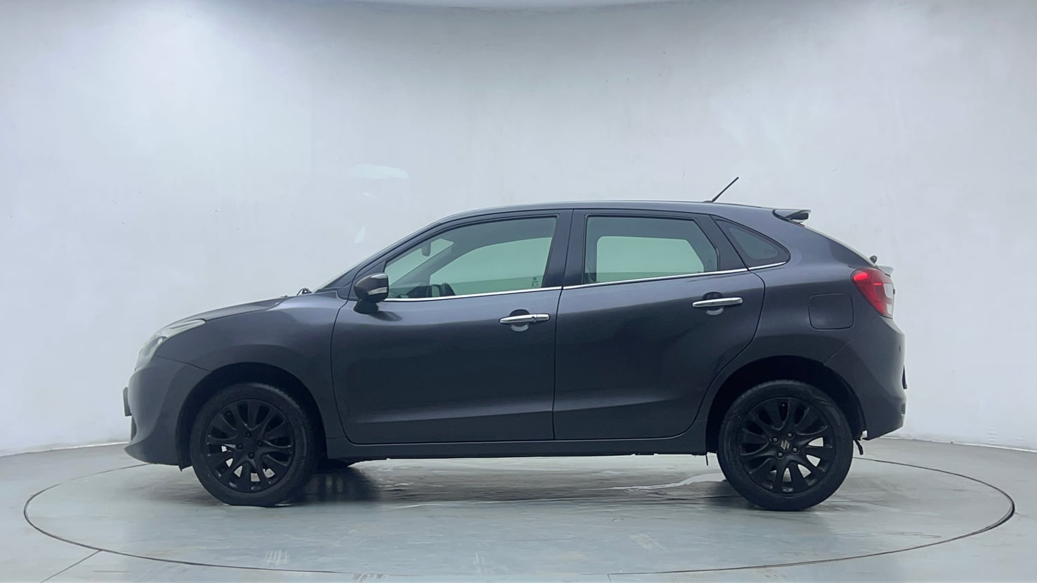 Used 2019 Maruti Suzuki Baleno Alpha 1.2 Petrol Manual exterior LEFT SIDE VIEW