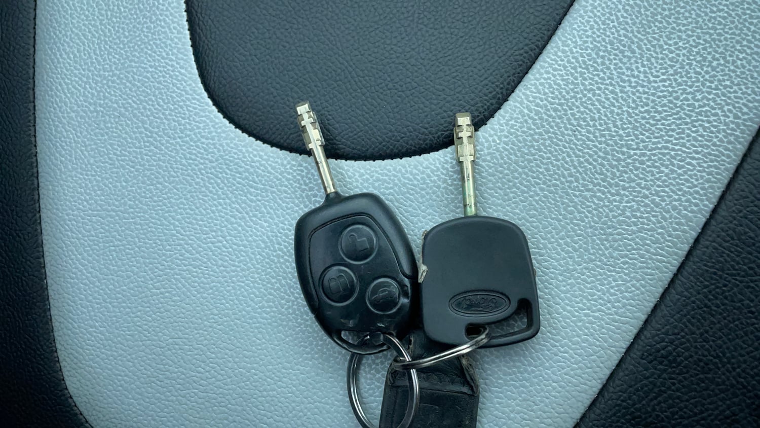 Used 2014 Ford Figo Duratorq Diesel ZXI 1.4 Diesel Manual extra CAR KEY VIEW