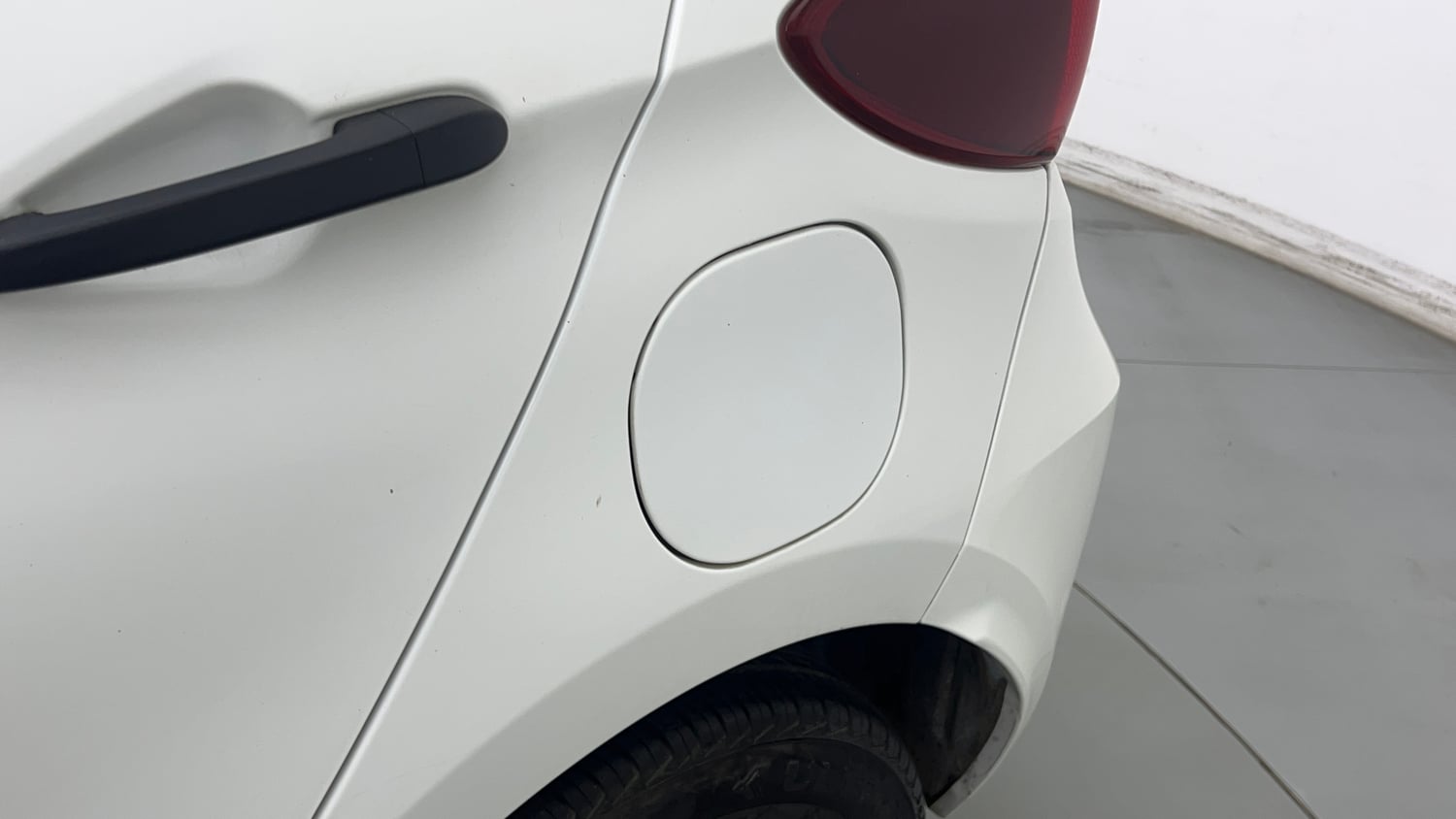 Used 2025 Tata Tiago XE Petrol Manual dents MINOR SCRATCH