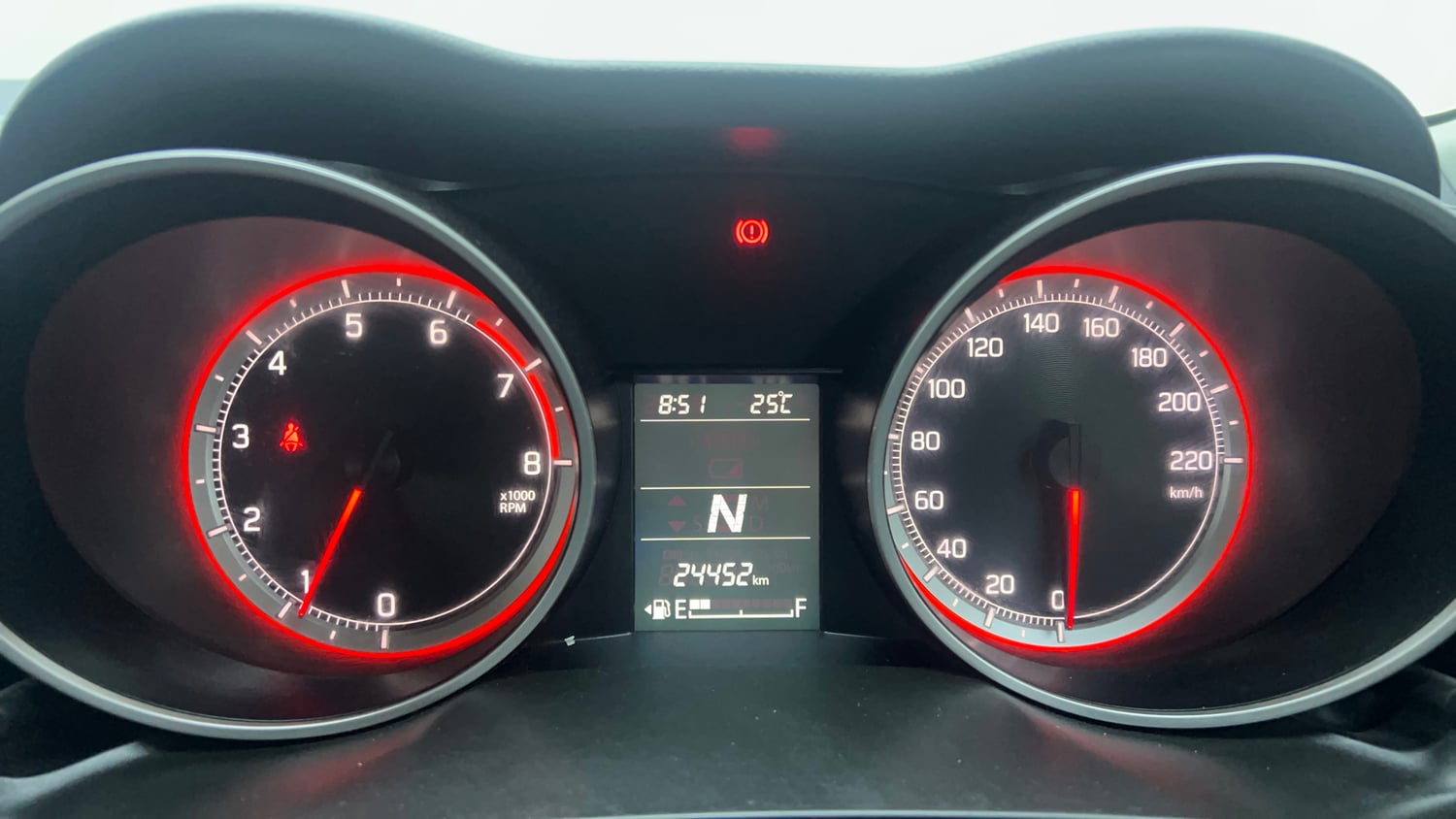 Used 2020 Maruti Suzuki Swift ZXi AMT Petrol Automatic interior CLUSTERMETER VIEW