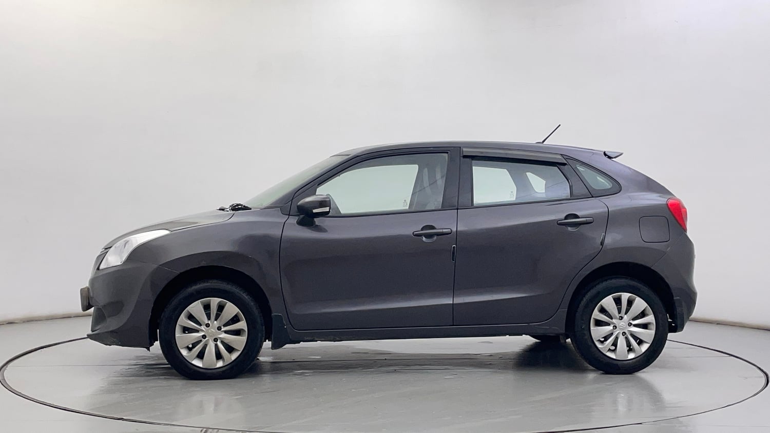 Used 2017 Maruti Suzuki Baleno Delta 1.3 Diesel Manual exterior LEFT SIDE VIEW