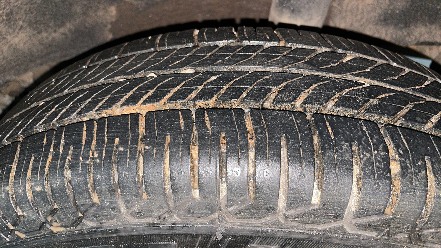 Used 2018 Renault Kwid 1.0 RXL Petrol Manual tyres LEFT REAR TYRE TREAD VIEW