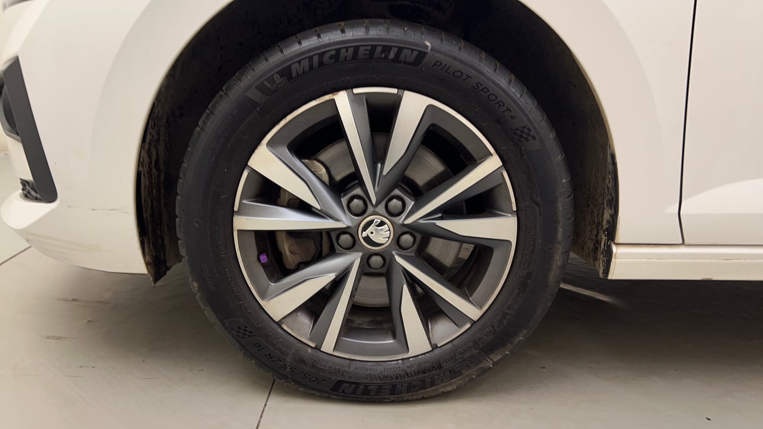 Used 2024 Skoda Slavia Style 1.5L TSI DSG Petrol Automatic tyres LEFT FRONT TYRE RIM VIEW