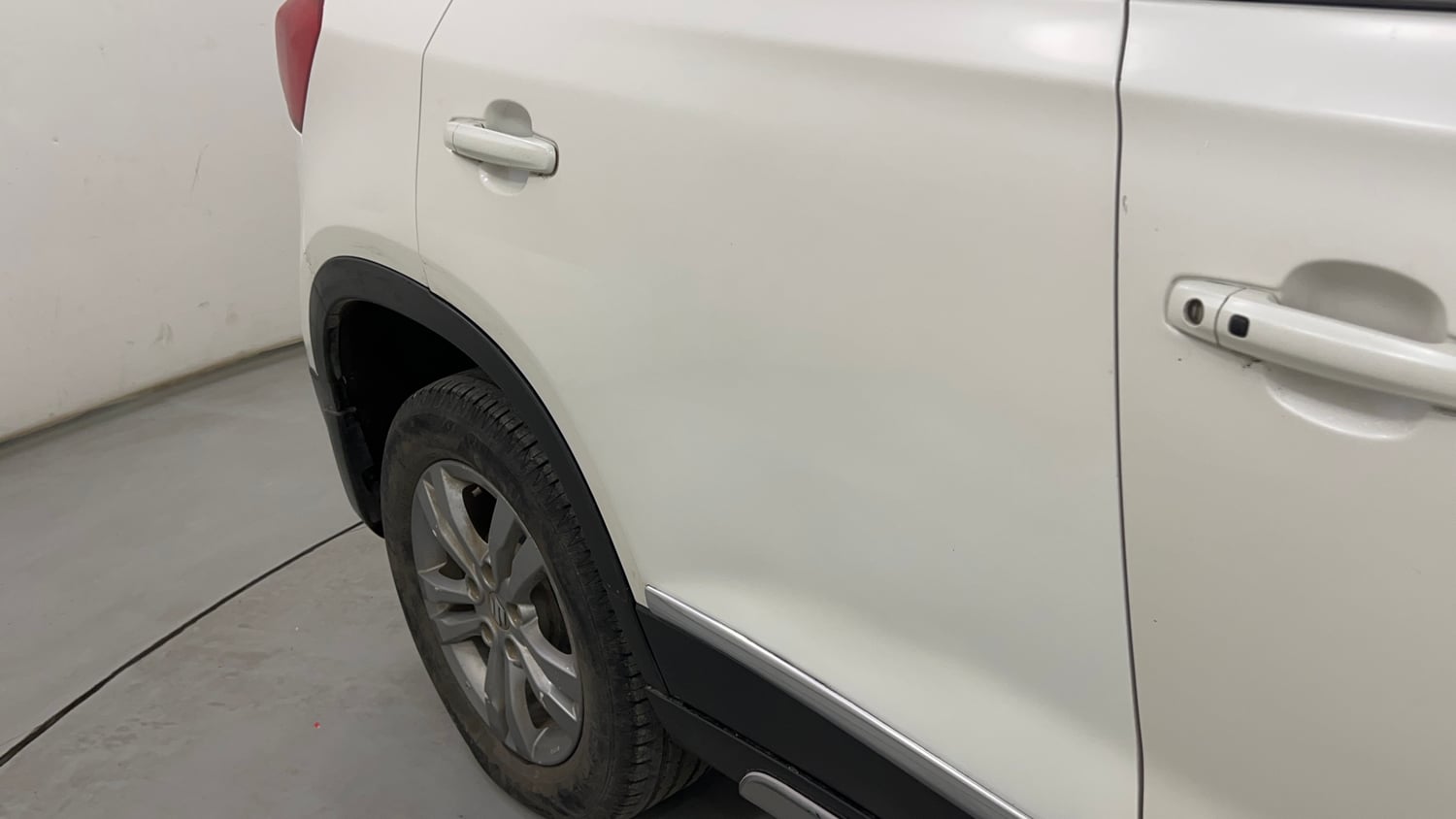 Used 2017 Maruti Suzuki Vitara Brezza [2016-2020] ZDi Plus Diesel Manual dents MINOR DENT