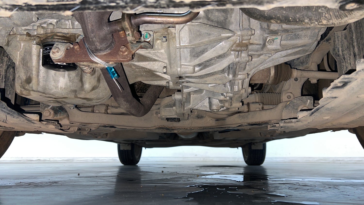 Used 2023 Maruti Suzuki Baleno Alpha MT Petrol Manual extra FRONT LEFT UNDERBODY VIEW