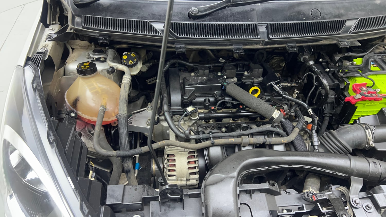 Used 2019 Ford Freestyle Titanium 1.2 Ti-VCT Petrol Manual engine ENGINE RIGHT SIDE VIEW