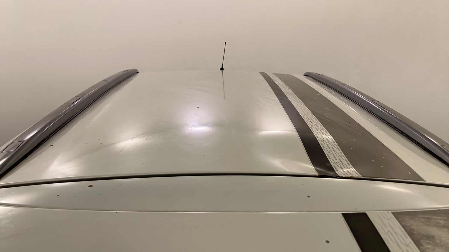 Used 2017 Maruti Suzuki Vitara Brezza [2016-2020] ZDi Plus Diesel Manual exterior EXTERIOR ROOF VIEW
