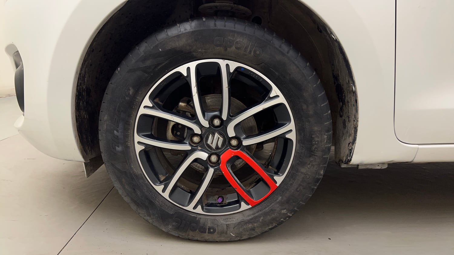 Used 2020 Maruti Suzuki Swift ZXi Plus Petrol Manual tyres LEFT FRONT TYRE RIM VIEW
