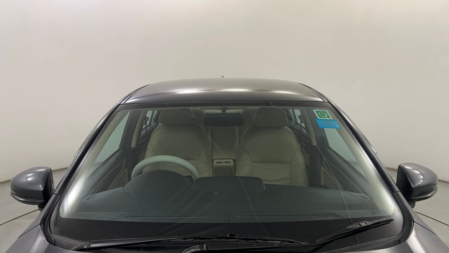 Used 2023 Honda Amaze VX MT 1.2 Petrol Petrol Manual exterior FRONT WINDSHIELD VIEW