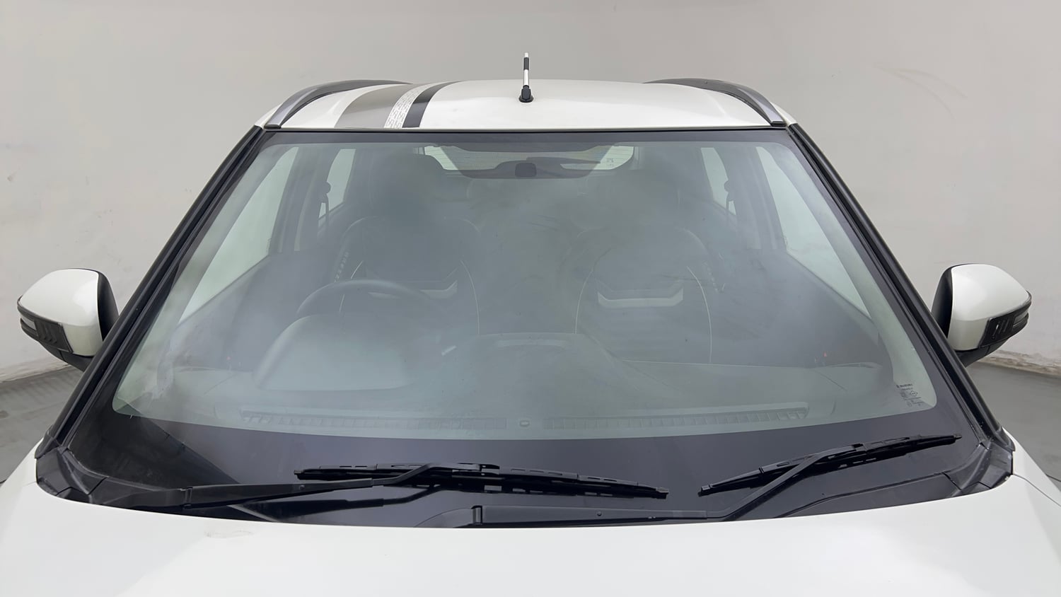 Used 2018 maruti-suzuki Vitara Brezza ZDi AGS Diesel Automatic exterior FRONT WINDSHIELD VIEW