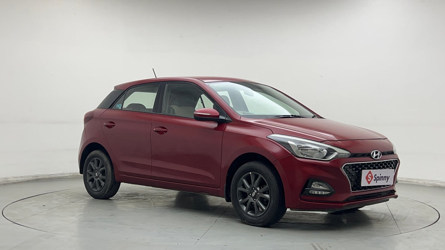 Used 2019 Hyundai Elite i20 Sportz Plus 1.2 Petrol Manual exterior RIGHT FRONT CORNER VIEW