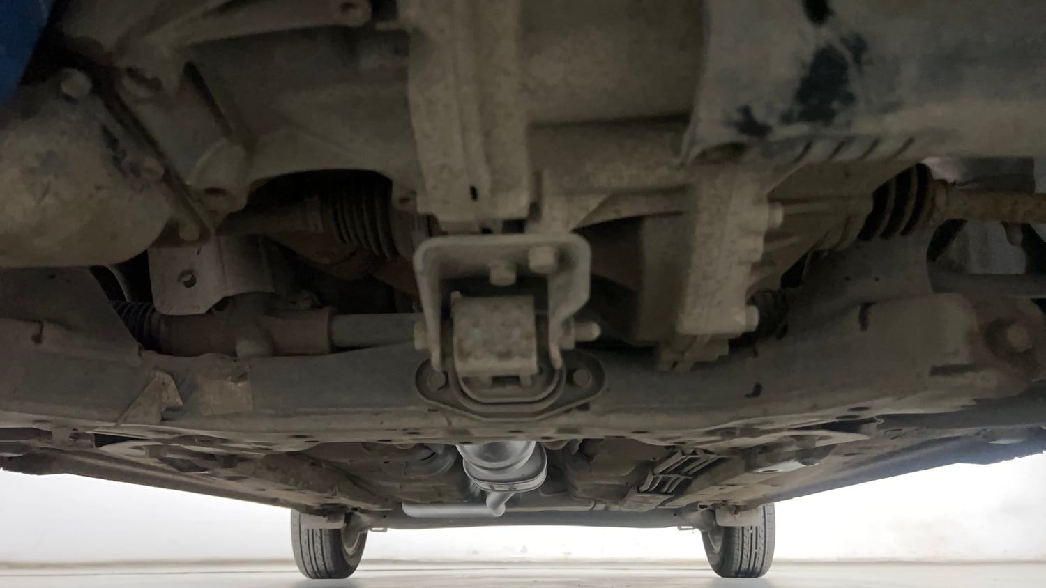 Used 2021 Hyundai Grand i10 Nios Sportz AMT 1.2 Kappa VTVT Petrol Automatic extra FRONT LEFT UNDERBODY VIEW
