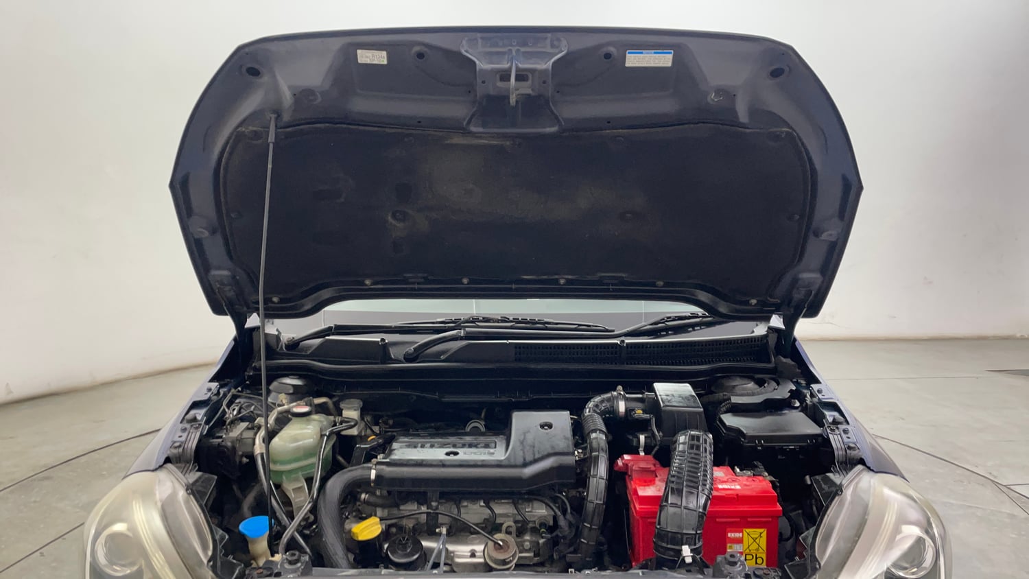 Used 2018 Maruti Suzuki S-Cross Alpha 1.3 Diesel Manual engine ENGINE & BONNET OPEN FRONT VIEW