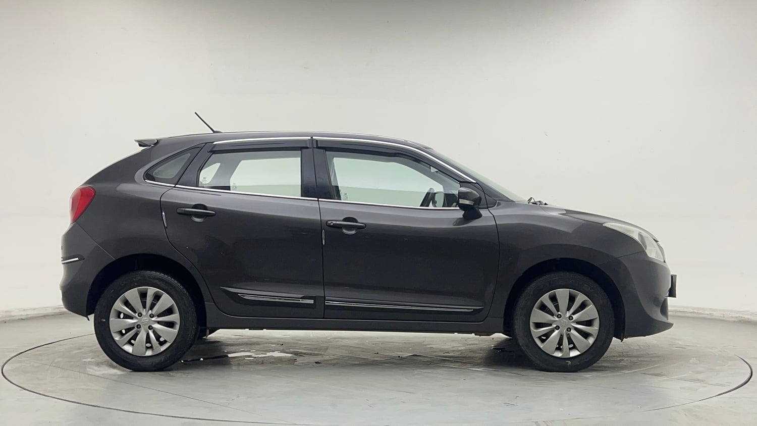 Used 2018 Maruti Suzuki Baleno Delta 1.2 Petrol Manual exterior RIGHT SIDE VIEW