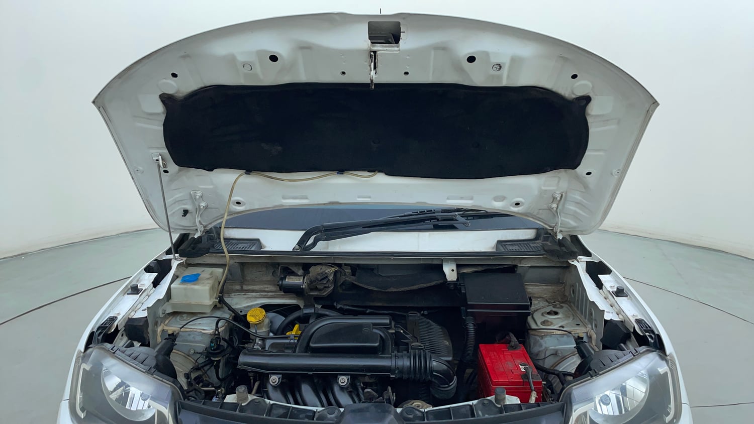 Used 2018 Renault Kwid 1.0 RXL Petrol Manual engine ENGINE & BONNET OPEN FRONT VIEW