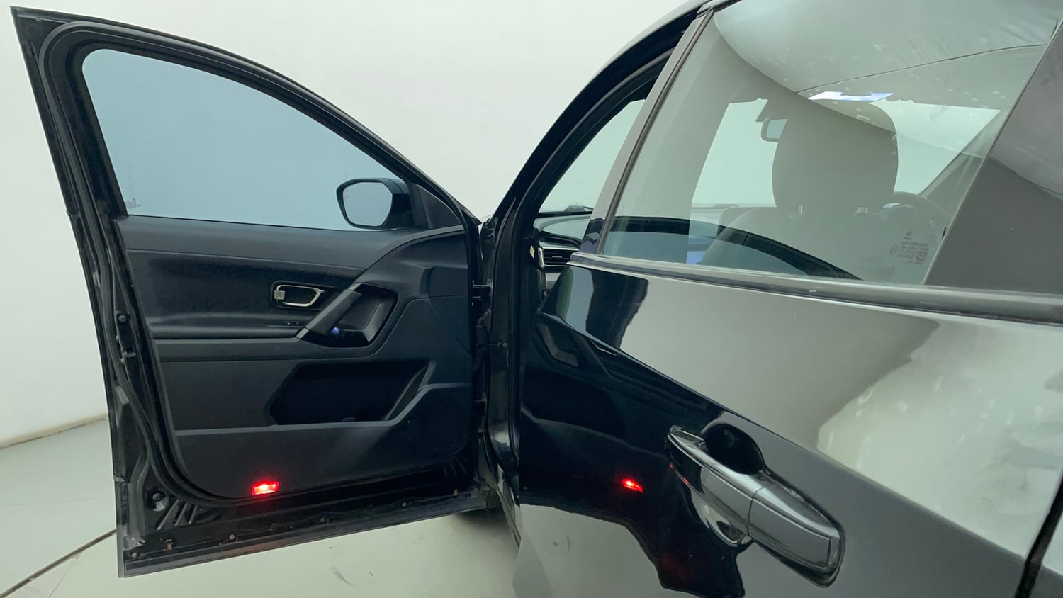 Used 2022 Tata Harrier XZ Plus Dark Edition Diesel Manual interior LEFT FRONT DOOR OPEN VIEW
