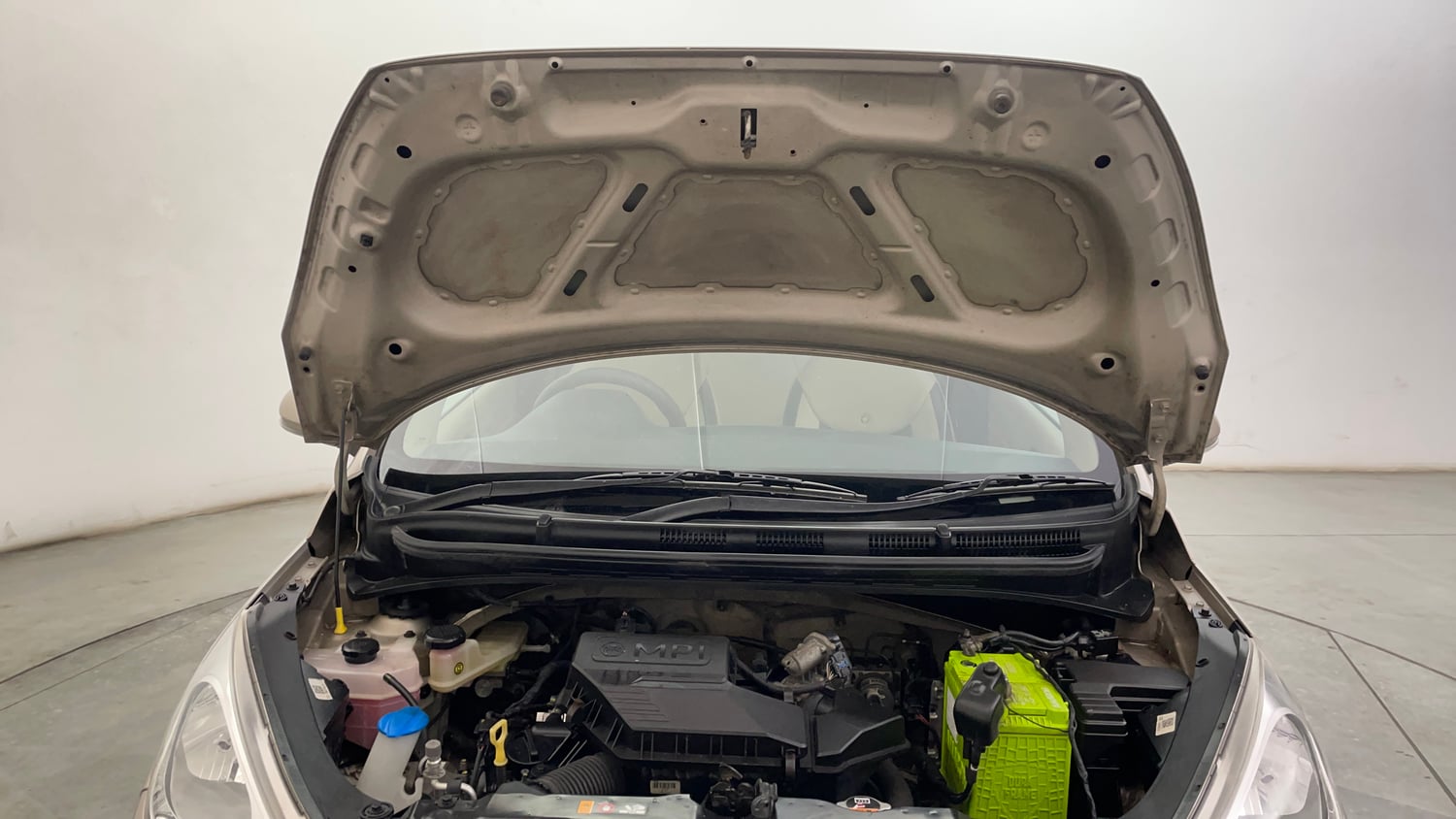 Used 2022 Hyundai Santro Sportz Petrol Manual engine ENGINE & BONNET OPEN FRONT VIEW