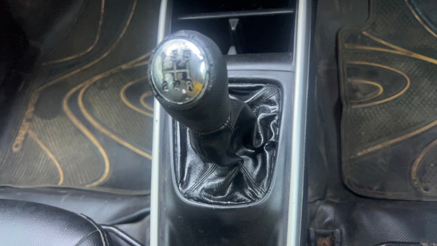Used 2019 Maruti Suzuki Baleno Alpha 1.2 Petrol Manual interior PEDALS VIEW