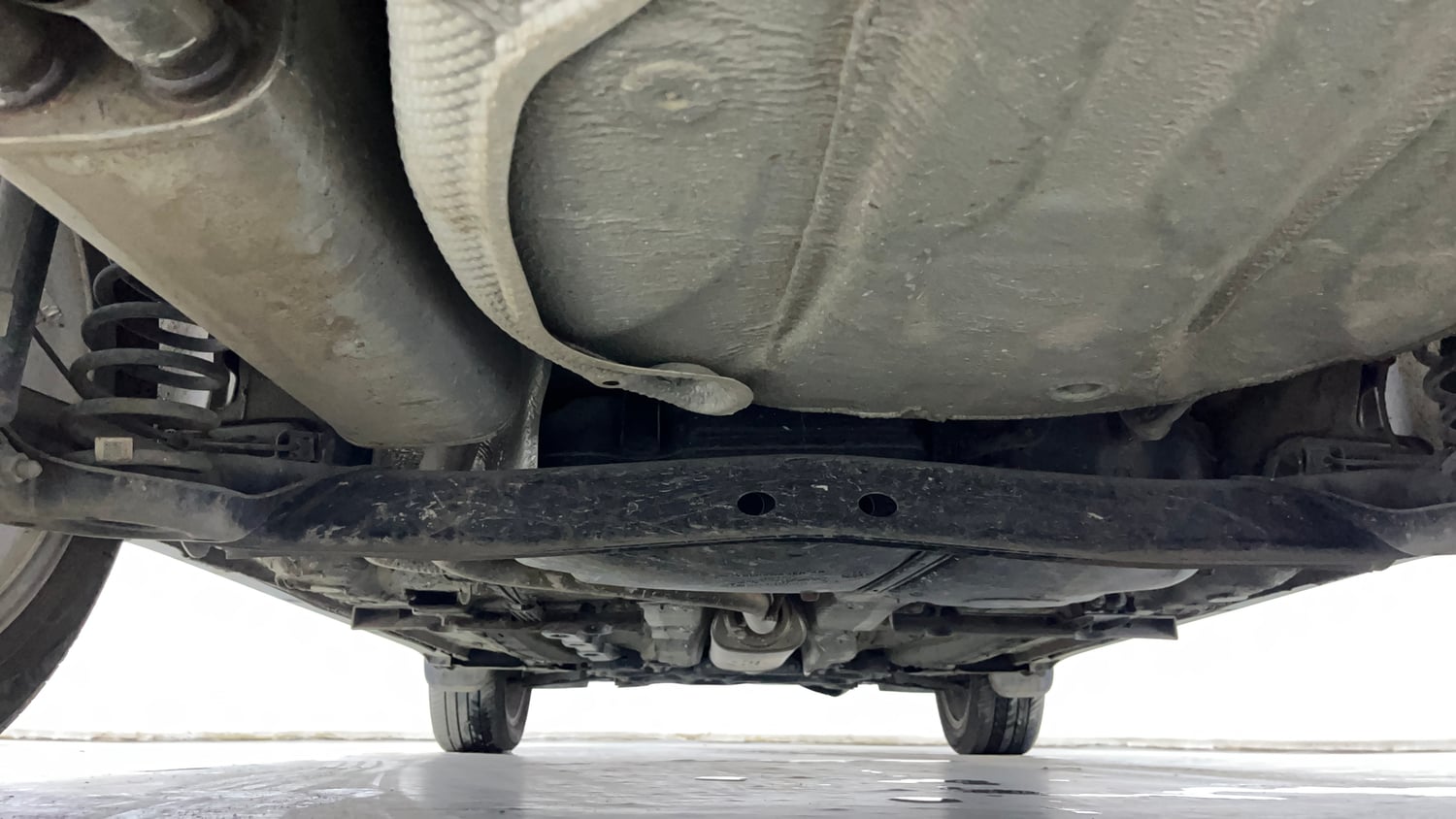 Used 2024 Skoda Kushaq Style 1.5L TSI DSG Petrol Automatic extra REAR UNDERBODY VIEW (TAKEN FROM REAR)