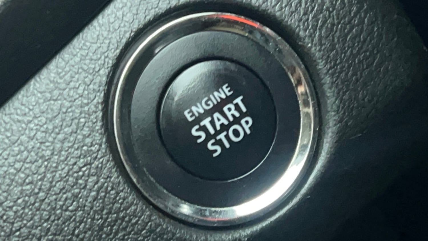Used 2019 Maruti Suzuki Baleno Zeta Petrol Manual top_features Keyless start