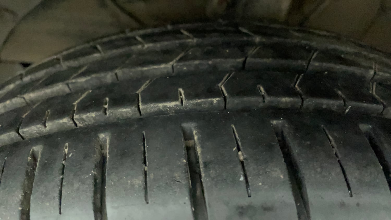 Used 2023 Maruti Suzuki Baleno Alpha AGS Petrol Automatic tyres LEFT FRONT TYRE TREAD VIEW