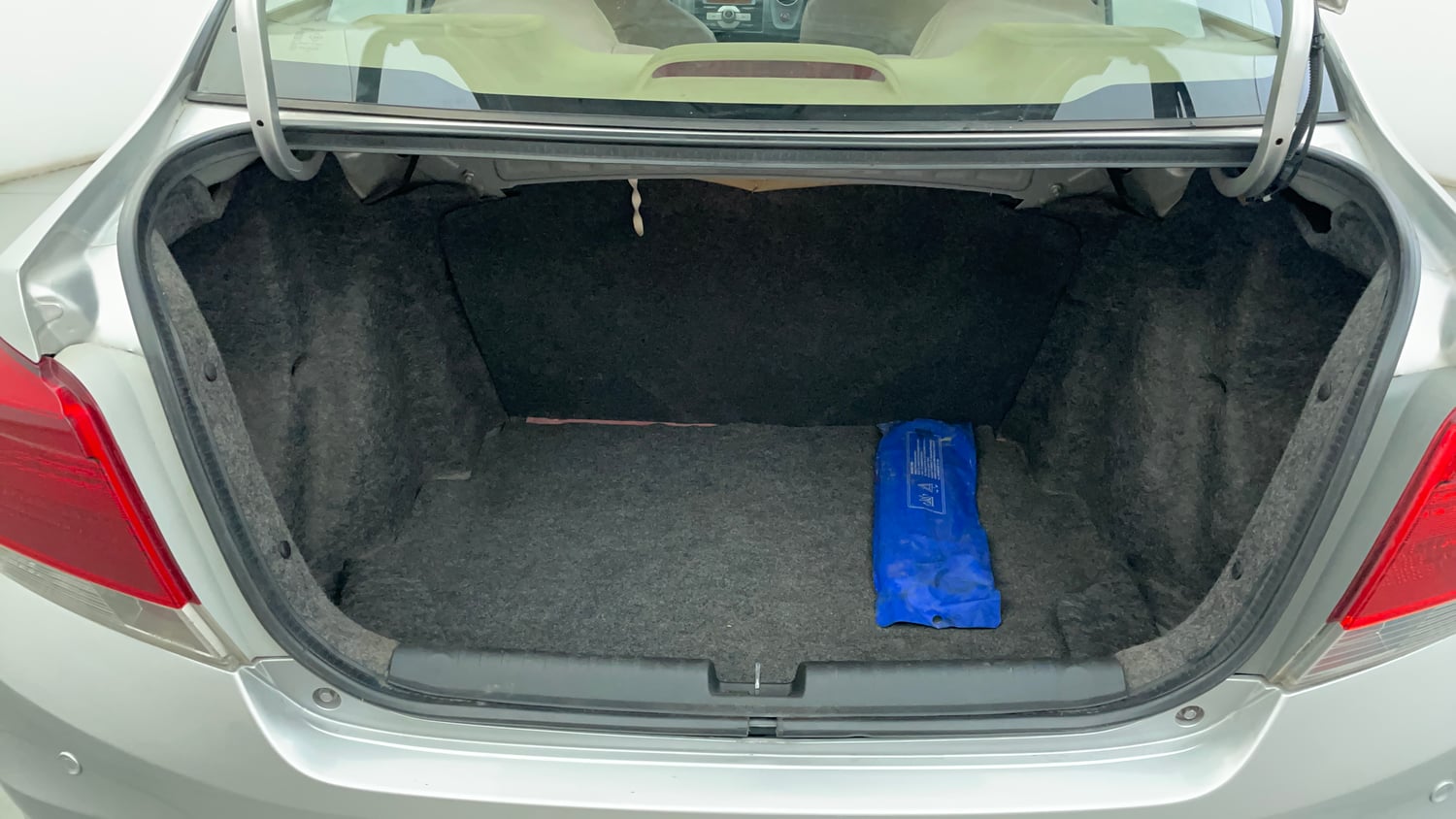 Used 2014 Honda Amaze 1.2 S i-VTEC Petrol Manual interior DICKY INSIDE VIEW