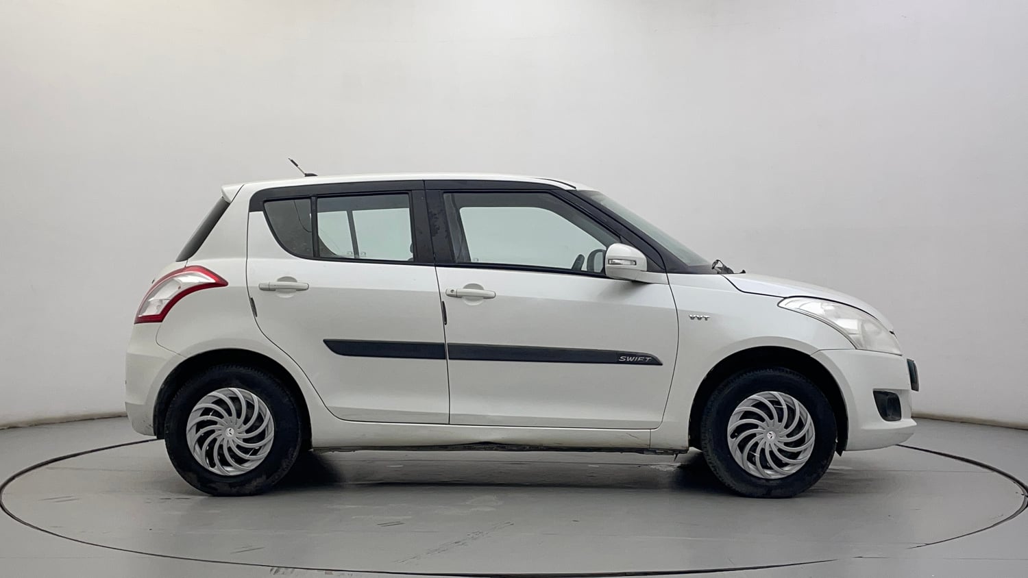 Used 2014 Maruti Suzuki Swift VXI CNG (Outside Fitted) Cng Manual exterior RIGHT SIDE VIEW