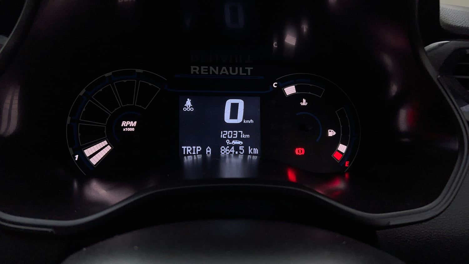 Used 2025 Renault Kiger RXL Petrol Manual interior CLUSTERMETER VIEW