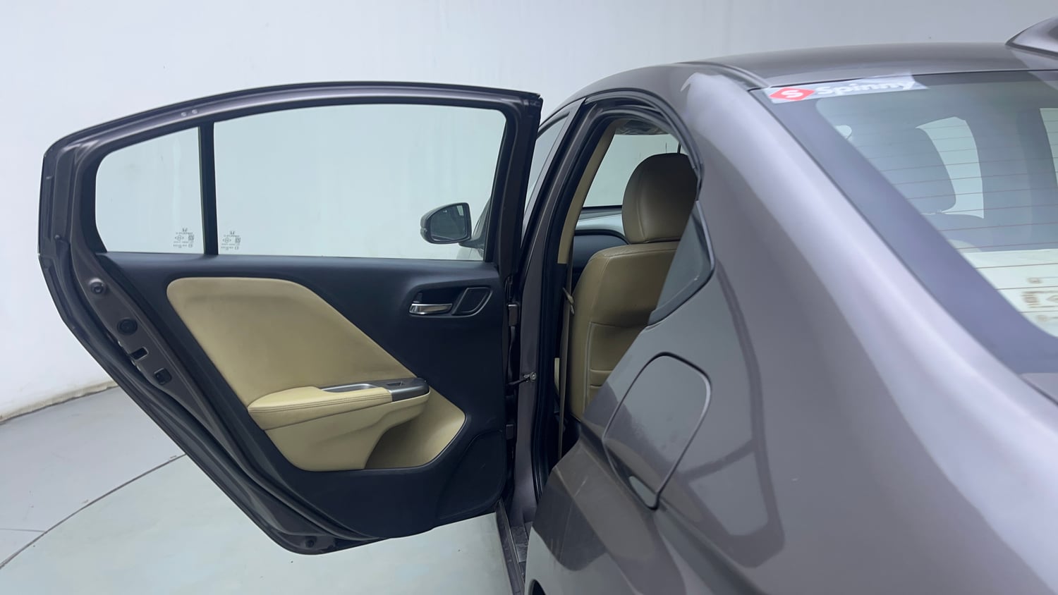 Used 2016 Honda City VX CVT Petrol Automatic interior LEFT REAR DOOR OPEN VIEW