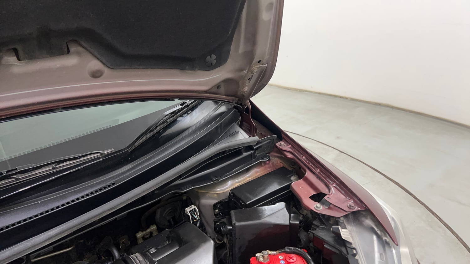Used 2016 Honda Jazz VX Petrol Petrol Manual engine ENGINE LEFT SIDE HINGE & APRON VIEW