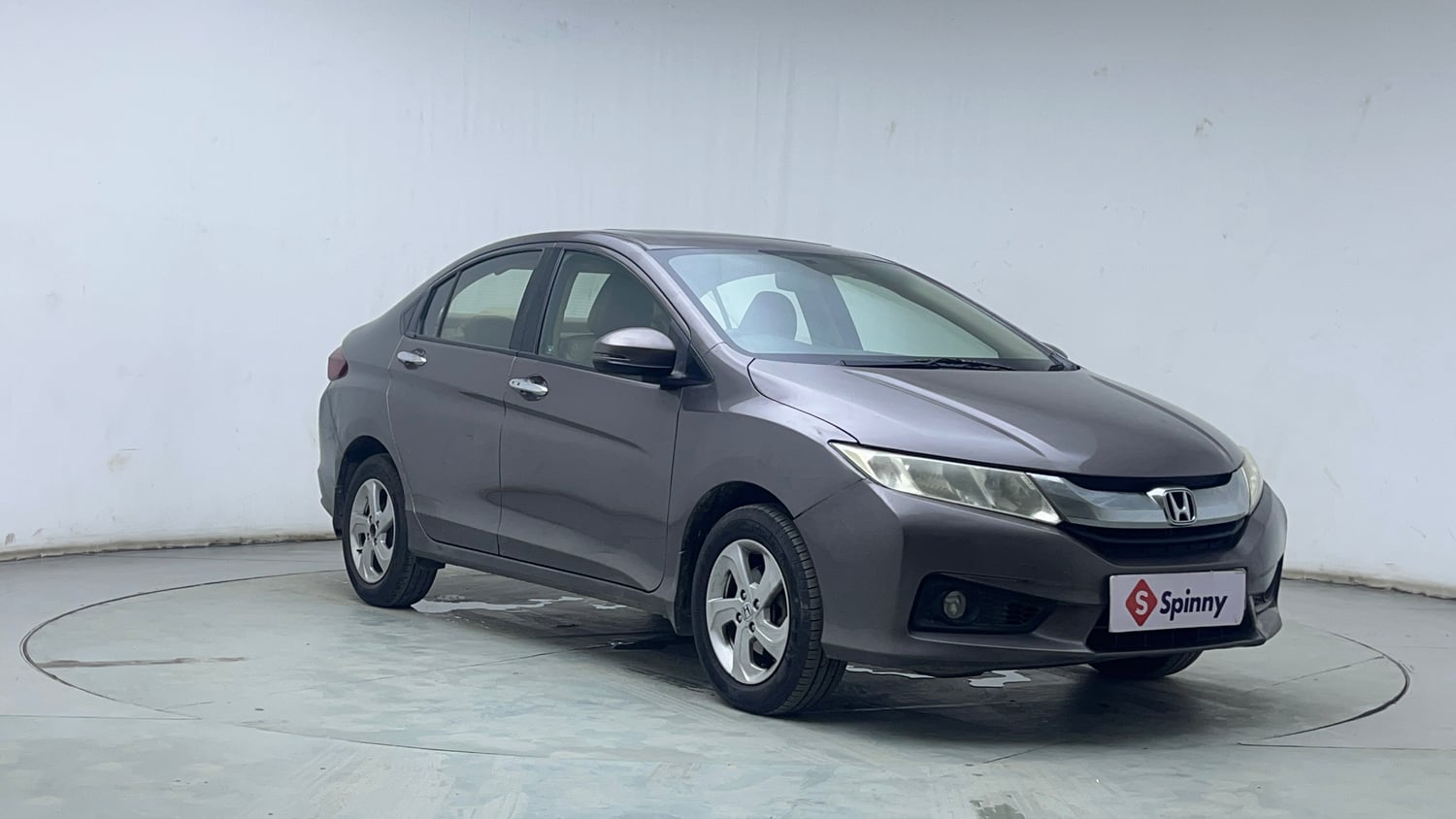Used 2016 Honda City VX CVT Petrol Automatic exterior RIGHT FRONT CORNER VIEW