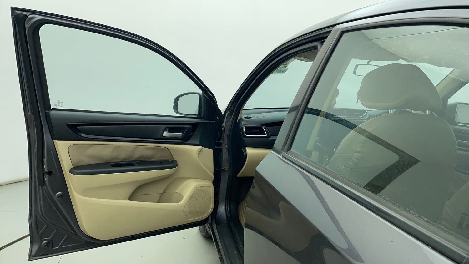 Used 2019 Honda Amaze 1.2 VX MT Petrol Petrol Manual interior LEFT FRONT DOOR OPEN VIEW