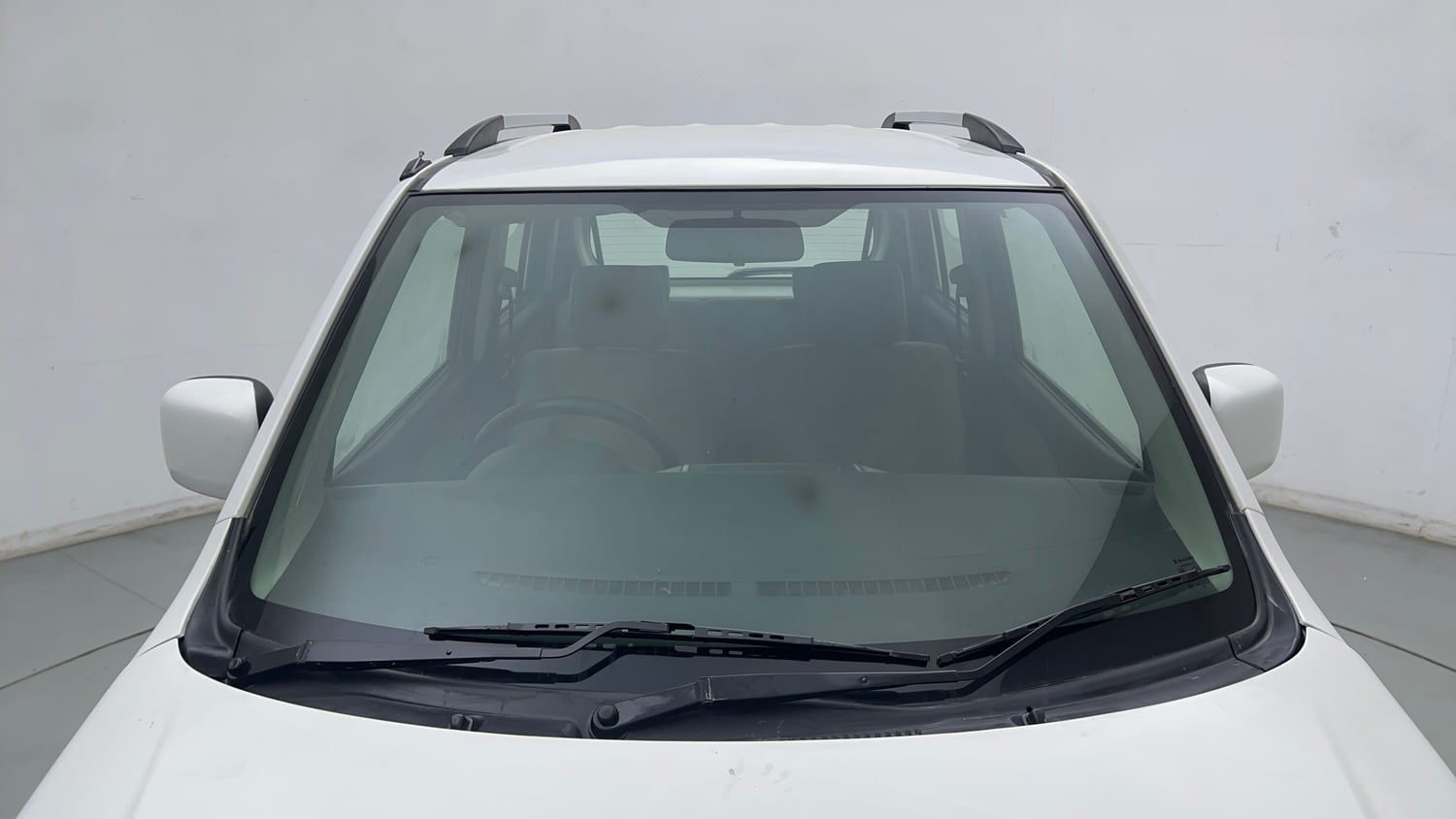 Used 2015 Maruti Suzuki Wagon R VXI Petrol Manual exterior FRONT WINDSHIELD VIEW