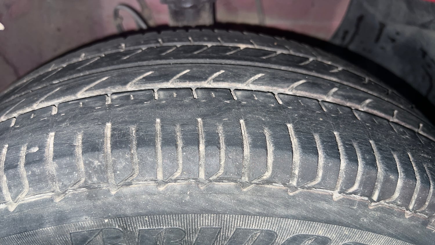 Used 2019 Hyundai Elite i20 Sportz Plus 1.2 Petrol Manual tyres RIGHT FRONT TYRE TREAD VIEW