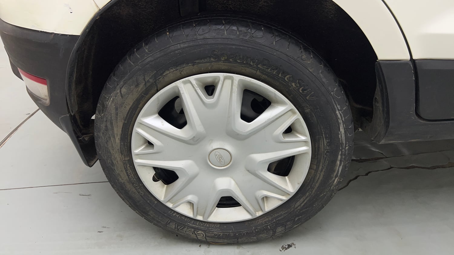 Used 2018 Ford EcoSport Trend + 1.5L TDCi Diesel Manual tyres RIGHT REAR TYRE RIM VIEW