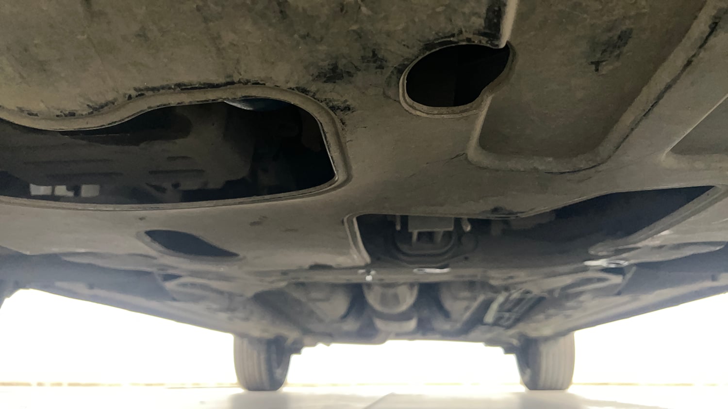 Used 2021 Hyundai Venue SX 1.0 Turbo Petrol Manual extra FRONT LEFT UNDERBODY VIEW