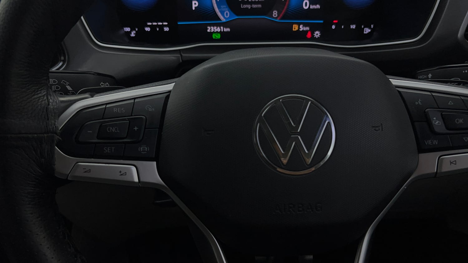 Used 2023 Volkswagen Taigun Topline 1.0 TSI AT Petrol Automatic top_features Cruise control