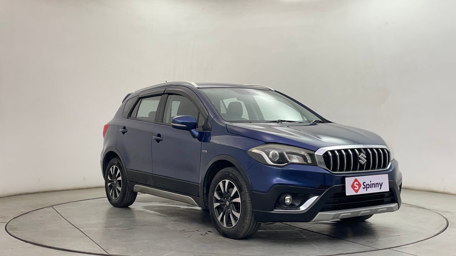 Used 2018 Maruti Suzuki S-Cross Alpha 1.3 Diesel Manual exterior RIGHT FRONT CORNER VIEW