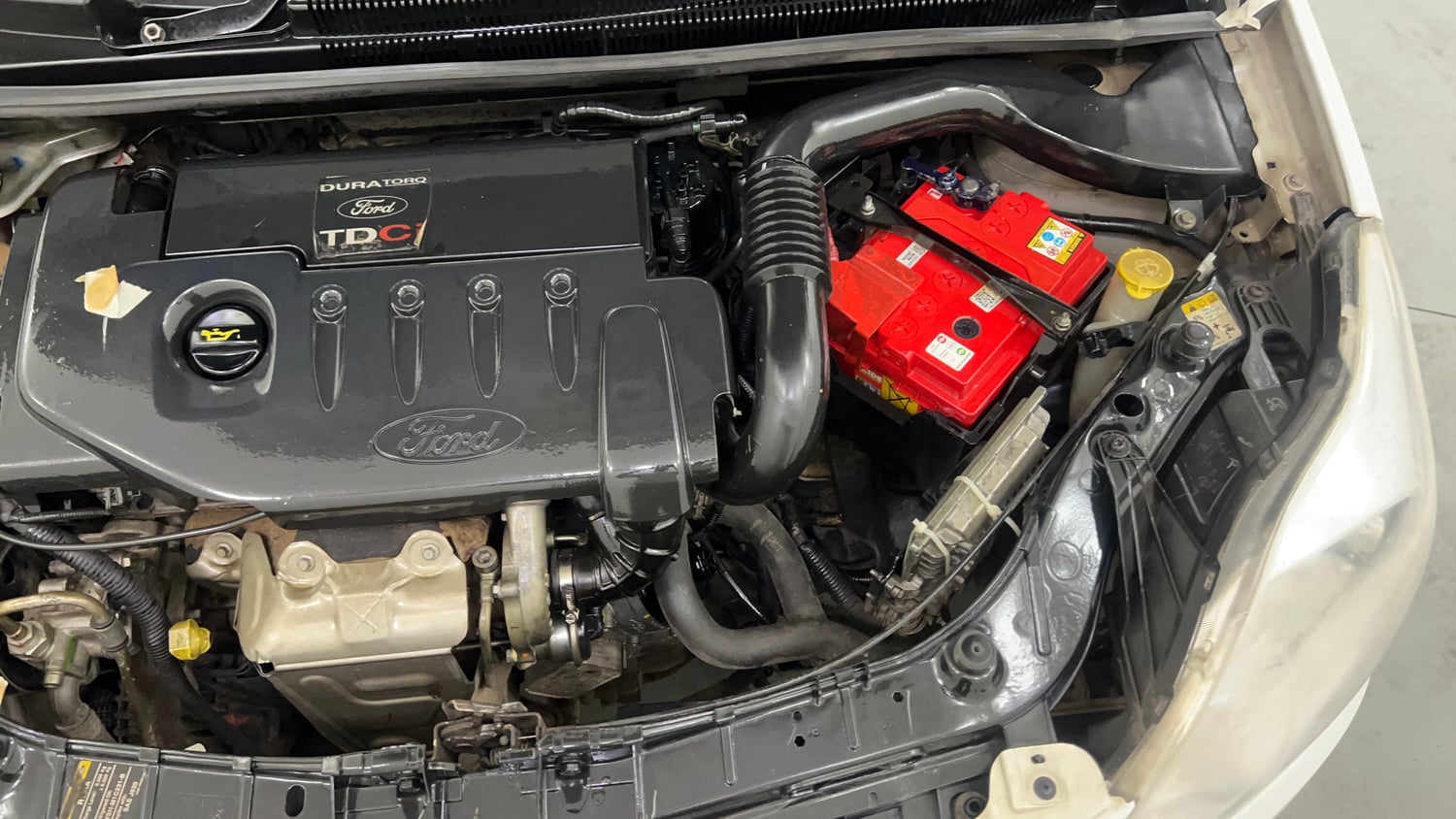 Used 2013 Ford Figo Duratorq Diesel ZXI 1.4 Diesel Manual engine ENGINE LEFT SIDE VIEW