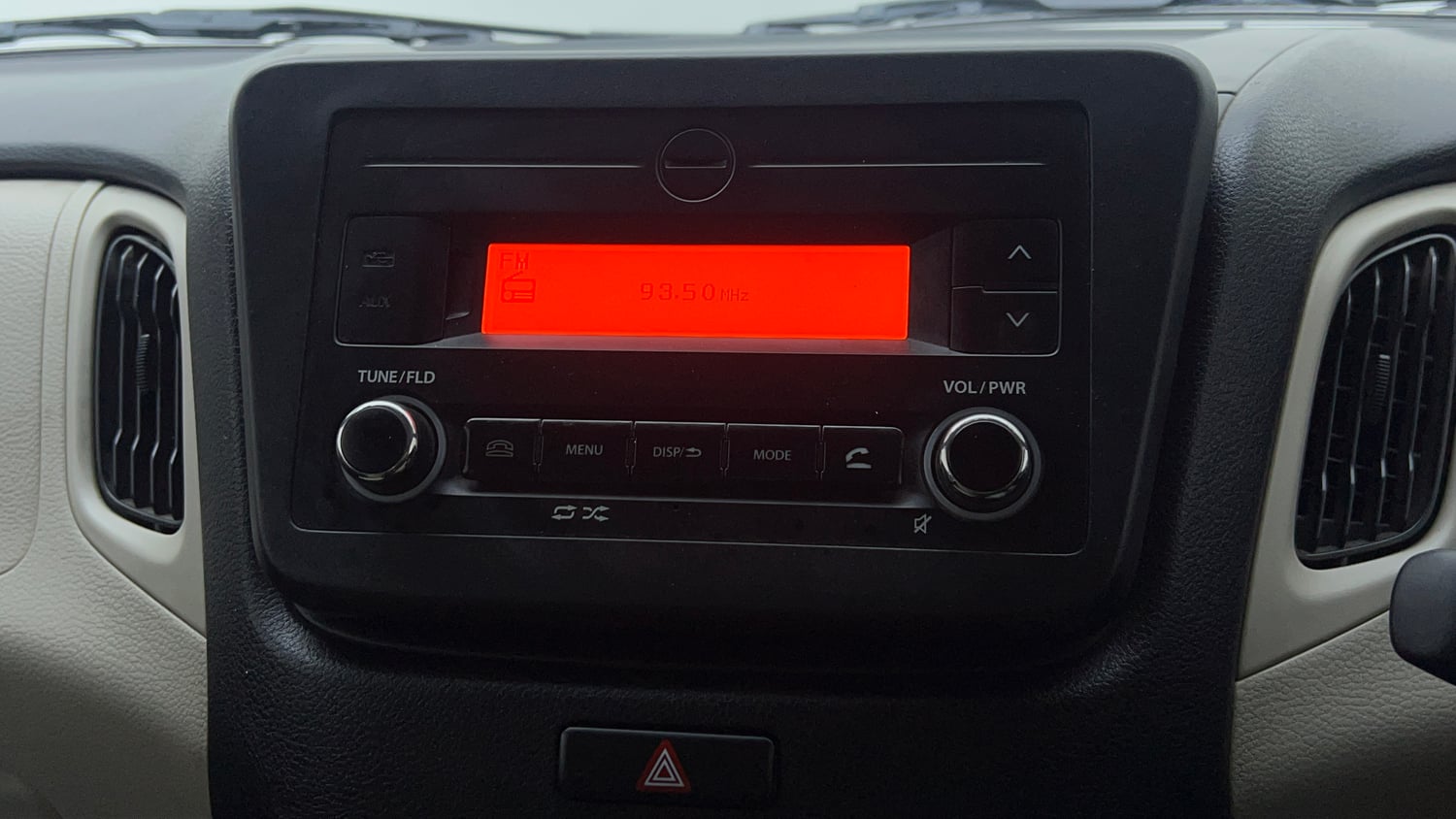 Used 2024 Maruti Suzuki Wagon R VXI 1.0 CNG Cng Manual top_features Integrated (in-dash) music system