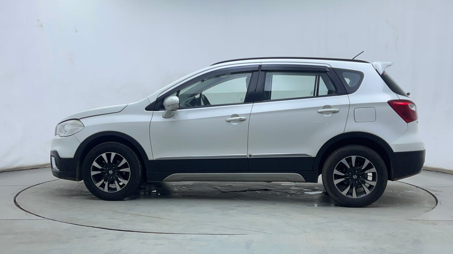 Used 2021 Maruti Suzuki S-Cross Zeta AT Petrol Automatic exterior LEFT SIDE VIEW